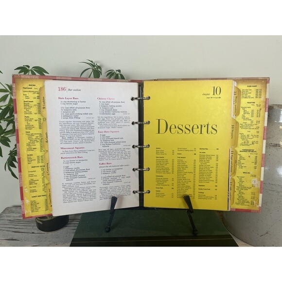 Better Homes and Gardens New Cook Book 1962 Revised Second Printing Ring Binder - Picture 7 of 8